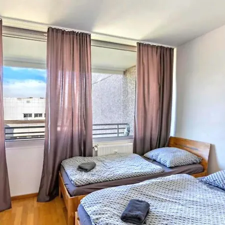 Cozy With Modern Amenities *
